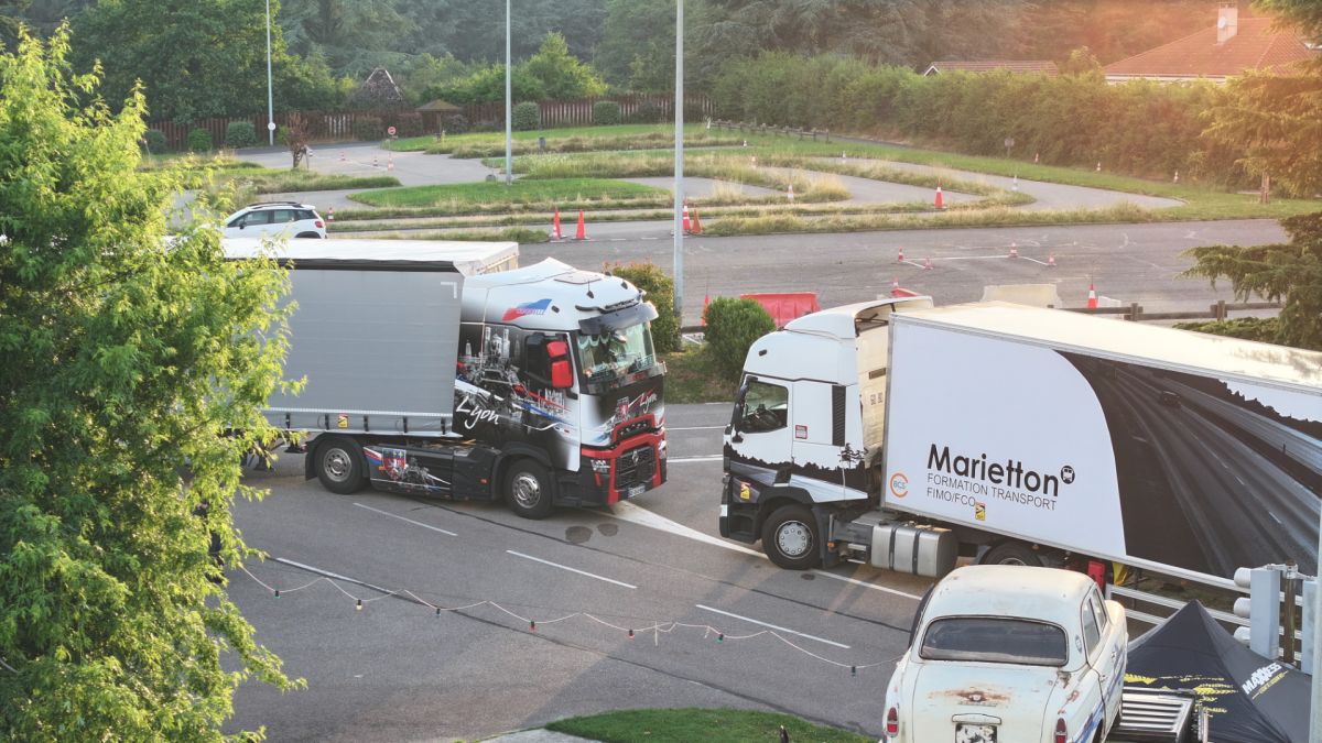 Les formations poids lourds : aides et financements à ne pas rater !